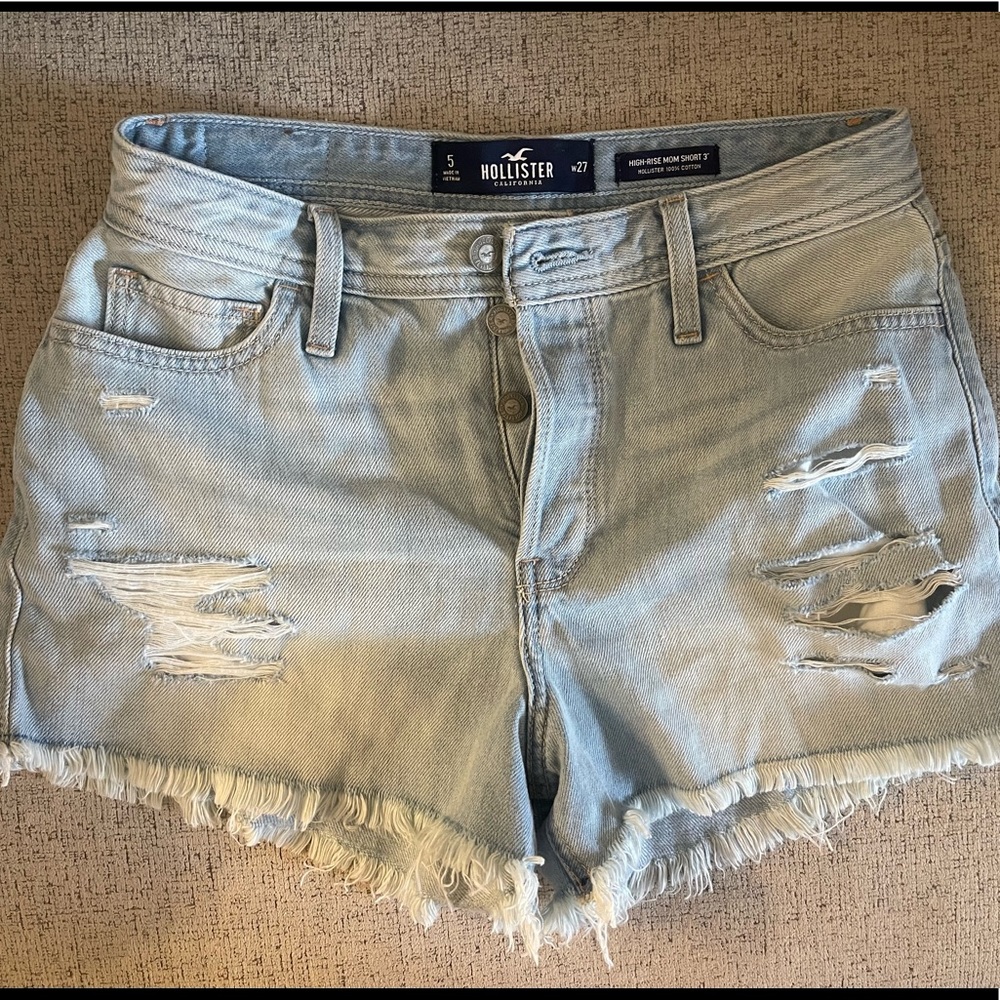 Hollister Mom shorts